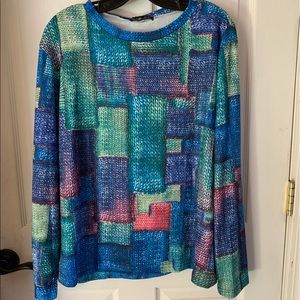 Brand New Women’s Long Sleeve Top.  Size L.